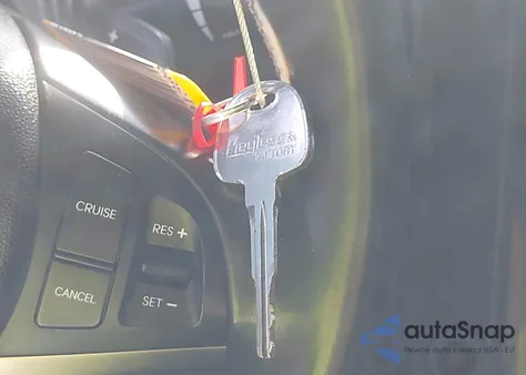 2013 Hyundai Genesis 2.0T z USA, uszkodzony, nr VIN KMHHT6KD4DU088543